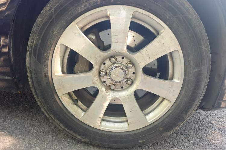 Used Mercedes-Benz S-Class 2012 S 300 L Business Standard Model Right Front Wheel Hub