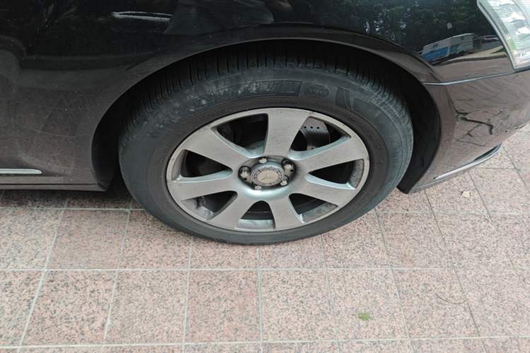 Used Mercedes-Benz S-Class 2012 S 300 L Business-Class Grand Edition Right Front Wheel Hub