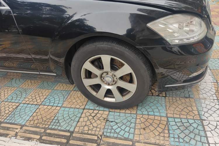 Used Mercedes-Benz S-Class 2012 S 300 L Business-Class Grand Edition Right Front Wheel Hub
