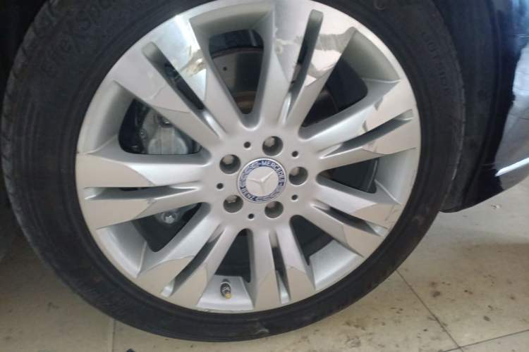 Used Mercedes-Benz S-Class 2012 S 350 L 4MATIC Grand Edition Right Front Wheel Hub