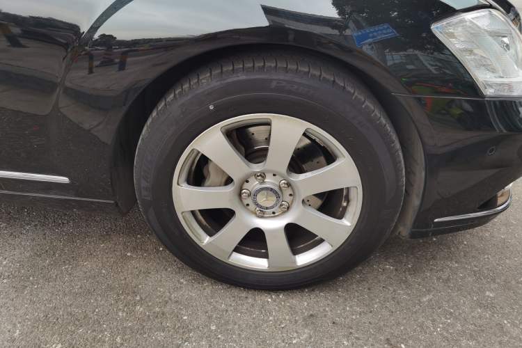 Used Mercedes-Benz S-Class 2012 S 300 L Business Standard Model Right Front Wheel Hub