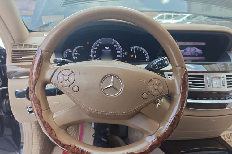Used Mercedes-Benz S-Class 2012 S 300 L Business Standard Model Steering Wheel