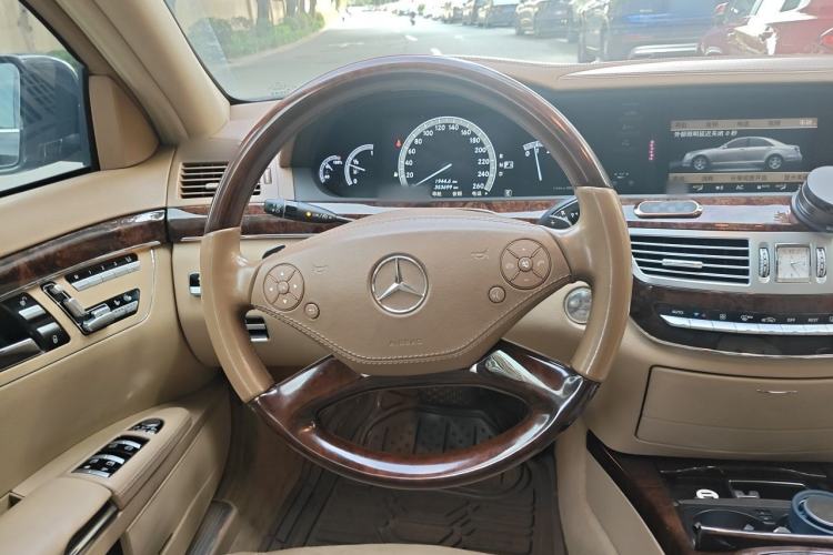 Used Mercedes-Benz S-Class 2012 S 350 L Grand Edition Steering Wheel