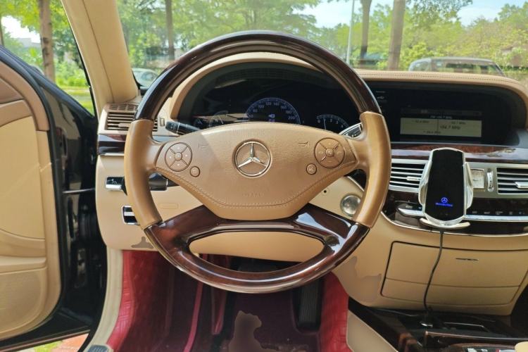 Used Mercedes-Benz S-Class 2012 S 350 L Grand Edition Steering Wheel