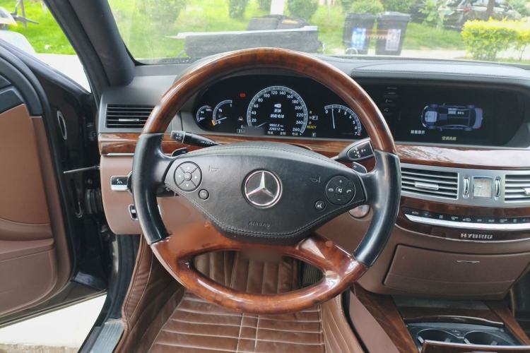 Used Mercedes-Benz S-Class 2012 S 400 L HYBRID Grand Edition Steering Wheel