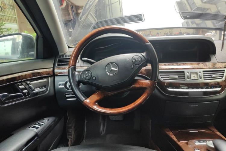 Used Mercedes-Benz S-Class 2012 S 350 L 4MATIC Grand Edition Steering Wheel