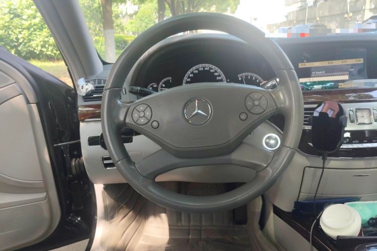 Used Mercedes-Benz S-Class 2012 S 300 L Luxury Grand Edition Steering Wheel