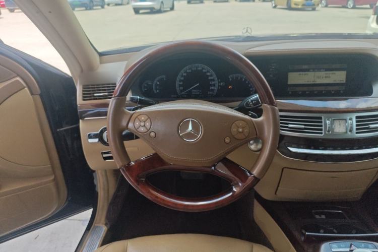 Used Mercedes-Benz S-Class 2012 S 350 L Grand Edition Steering Wheel