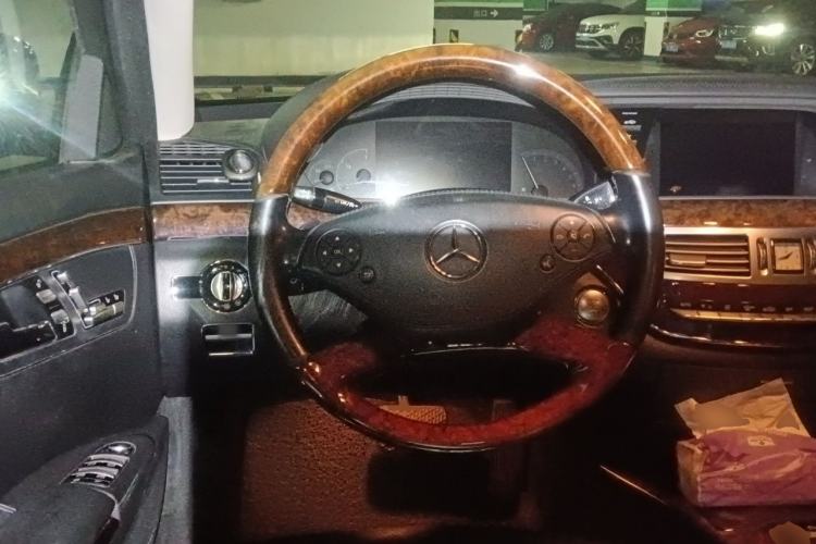 Used Mercedes-Benz S-Class 2012 S 300 L Prestige Grand Edition Steering Wheel