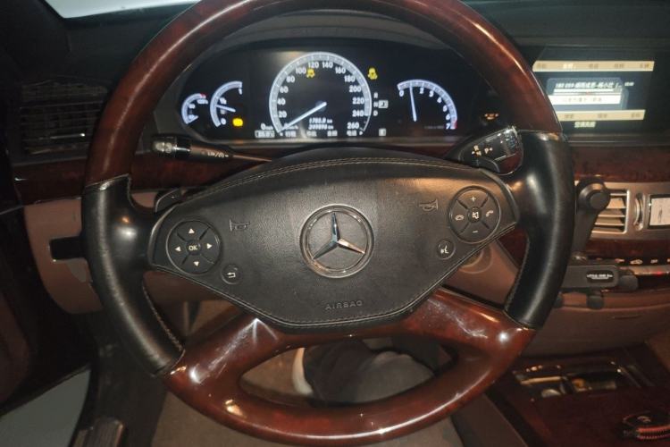 Used Mercedes-Benz S-Class 2012 S 300 L Luxury Grand Edition Steering Wheel