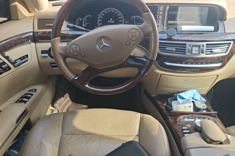 Used Mercedes-Benz S-Class 2012 S 400 L HYBRID Grand Edition Steering Wheel