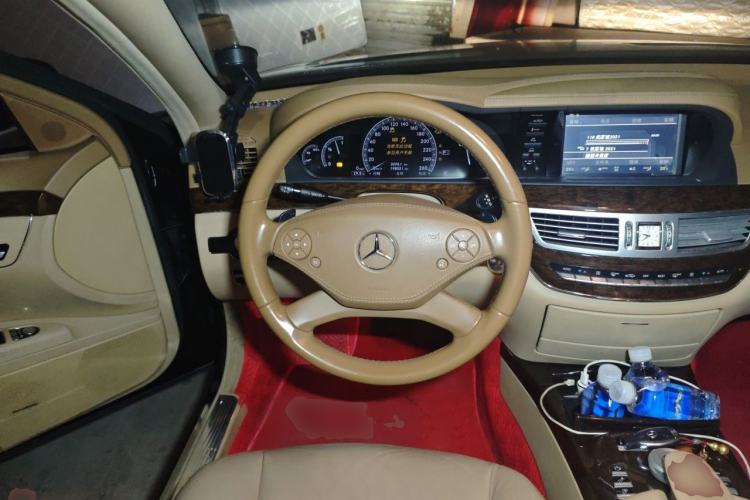 Used Mercedes-Benz S-Class 2012 S 300 L Business-Class Grand Edition Steering Wheel
