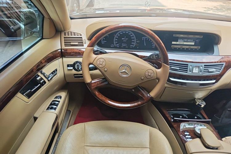 Used Mercedes-Benz S-Class 2012 S 400 L HYBRID Grand Edition Steering Wheel
