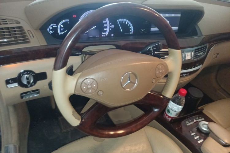 Used Mercedes-Benz S-Class 2012 S 350 L 4MATIC Grand Edition Steering Wheel