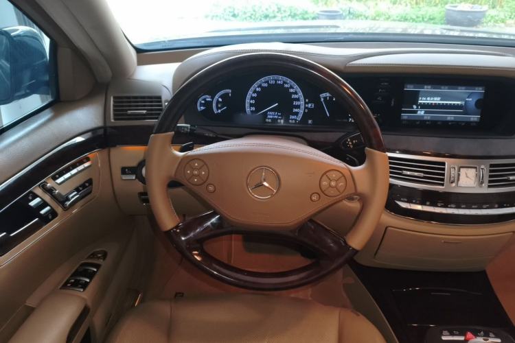 Used Mercedes-Benz S-Class 2012 S 350 L Grand Edition Steering Wheel