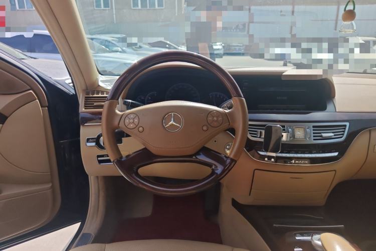 Used Mercedes-Benz S-Class 2012 S 350 L 4MATIC Grand Edition Steering Wheel