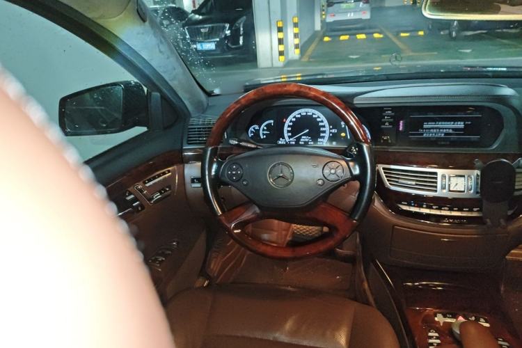 Used Mercedes-Benz S-Class 2012 S 500 L 4MATIC Grand Edition Steering Wheel