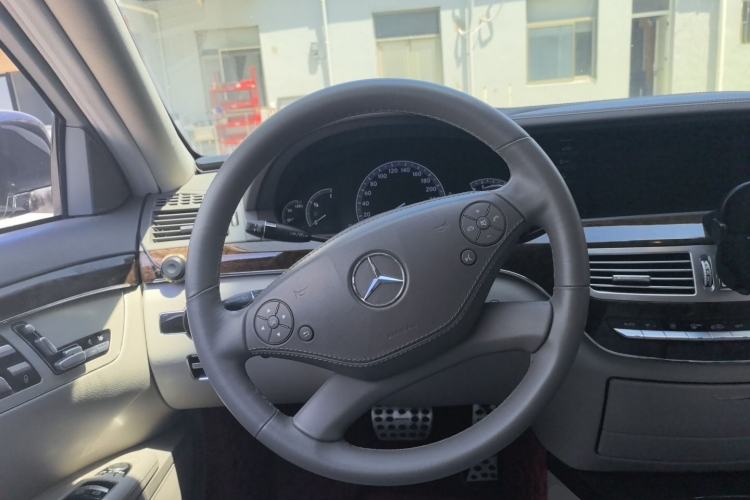 Used Mercedes-Benz S-Class 2012 S 300 L Business Standard Model Steering Wheel