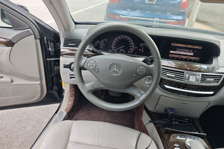 Used Mercedes-Benz S-Class 2012 S 300 L Prestige Grand Edition Steering Wheel