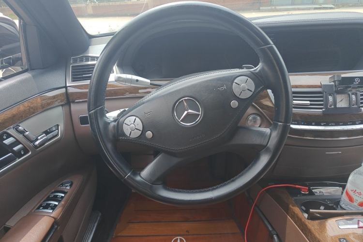 Used Mercedes-Benz S-Class 2012 S 300 L Business-Class Grand Edition Steering Wheel