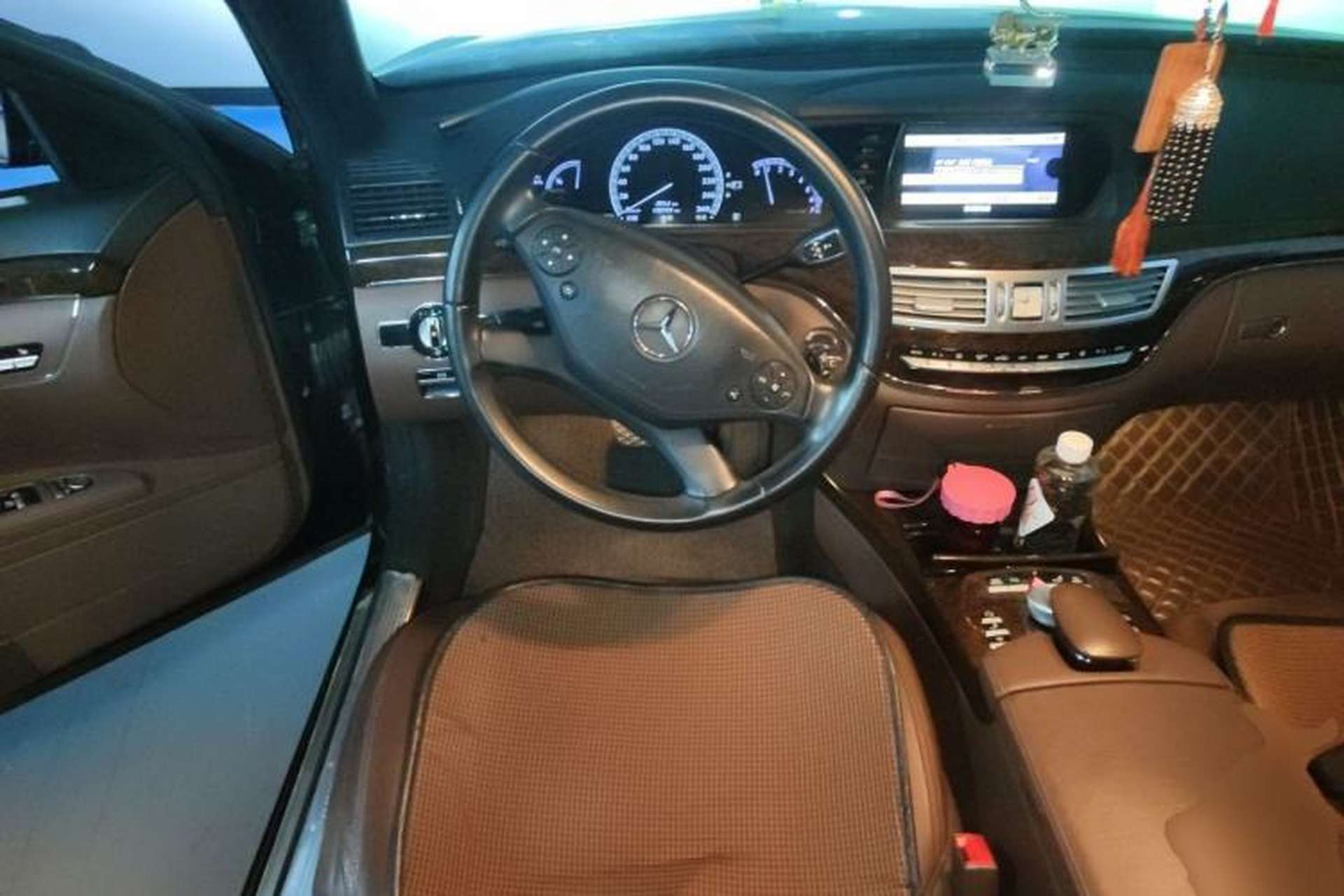 Used Mercedes-Benz S-Class 2012 S 300 L Business-Class Grand Edition Steering Wheel