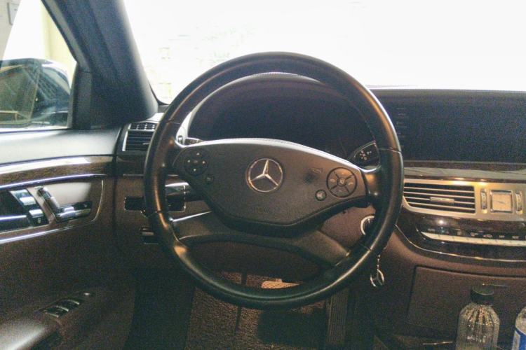 Used Mercedes-Benz S-Class 2012 S 300 L Business Standard Model Steering Wheel