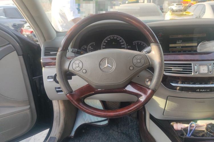Used Mercedes-Benz S-Class 2012 S 350 L 4MATIC Grand Edition Steering Wheel