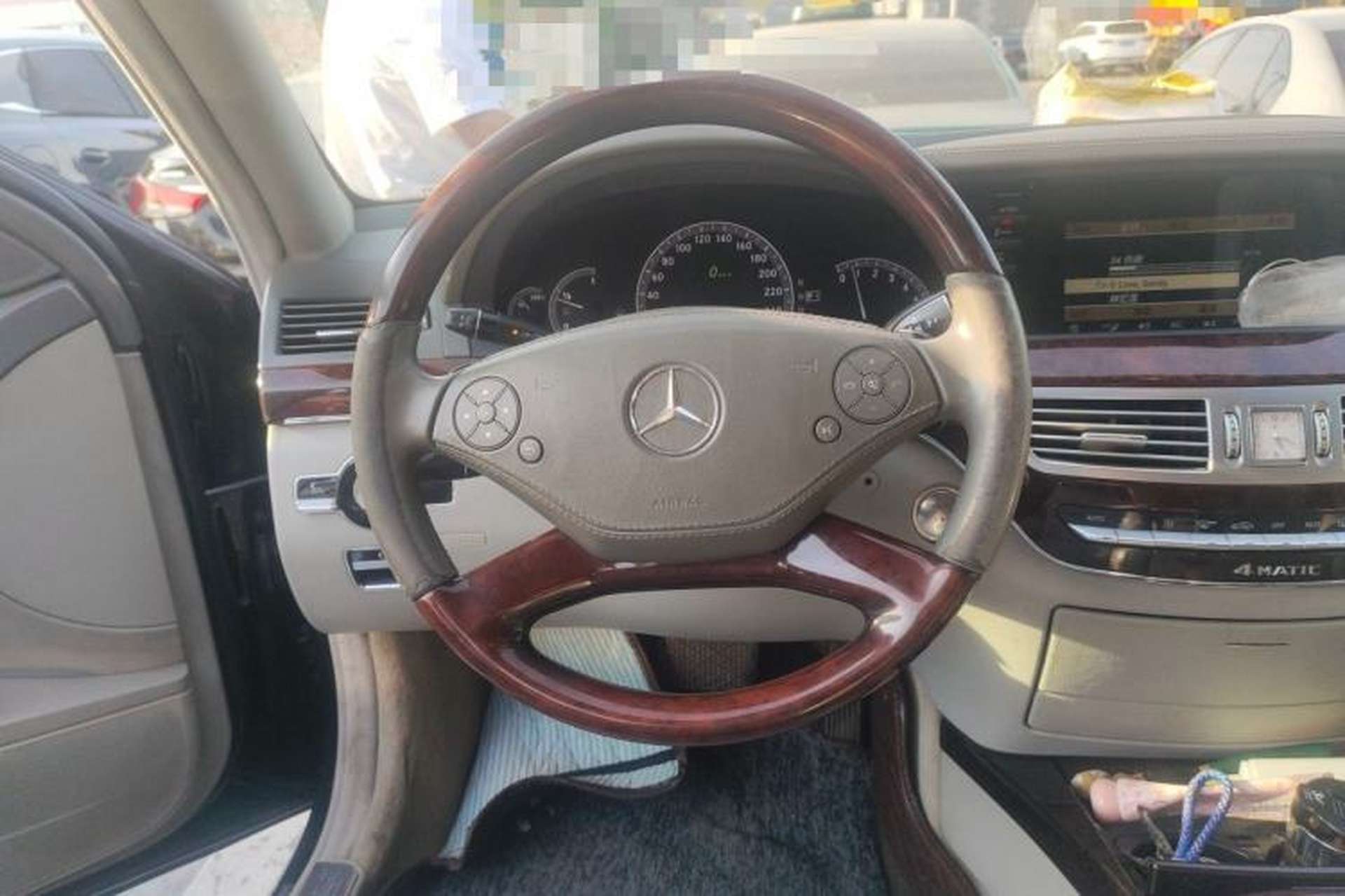 Used Mercedes-Benz S-Class 2012 S 350 L 4MATIC Grand Edition Steering Wheel
