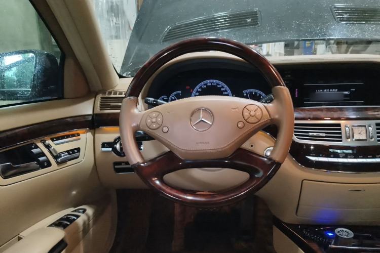 Used Mercedes-Benz S-Class 2012 S 350 L Grand Edition Steering Wheel