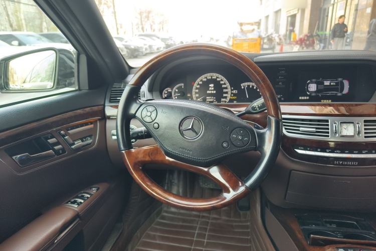 Used Mercedes-Benz S-Class 2012 S 400 L HYBRID Grand Edition Steering Wheel