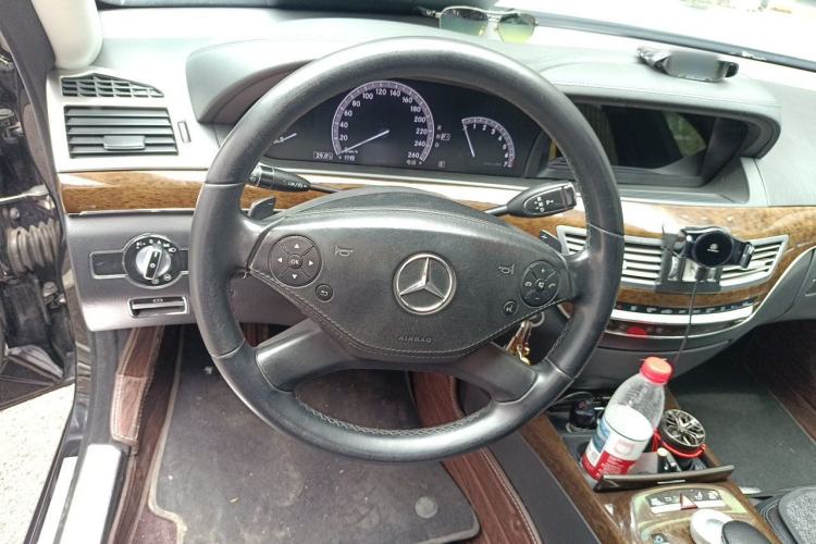 Used Mercedes-Benz S-Class 2012 S 300 L Business Standard Model Steering Wheel