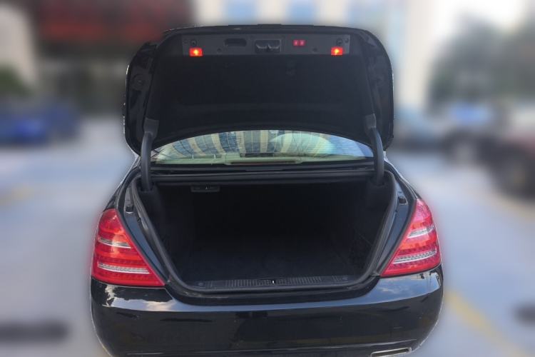 Used Mercedes-Benz S-Class 2012 S 400 L HYBRID Grand Edition Trunk