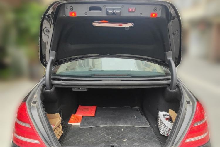 Used Mercedes-Benz S-Class 2012 S 350 L 4MATIC Grand Edition Trunk