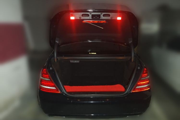 Used Mercedes-Benz S-Class 2012 S 300 L Business-Class Grand Edition Trunk