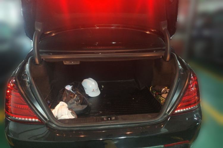 Used Mercedes-Benz S-Class 2012 S 300 L Business-Class Grand Edition Trunk