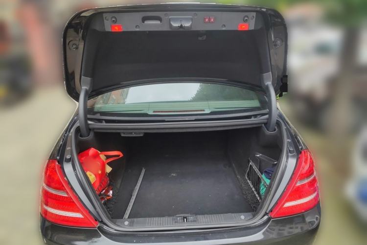 Used Mercedes-Benz S-Class 2012 S 350 L 4MATIC Grand Edition Trunk