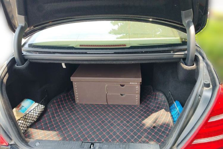 Used Mercedes-Benz S-Class 2012 S 300 L Business-Class Grand Edition Trunk