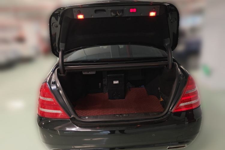Used Mercedes-Benz S-Class 2012 S 350 L 4MATIC Grand Edition Trunk