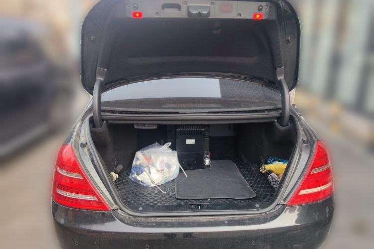 Used Mercedes-Benz S-Class 2012 S 350 L 4MATIC Grand Edition Trunk