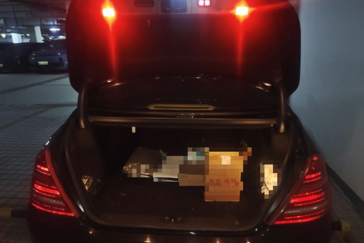 Used Mercedes-Benz S-Class 2012 S 300 L Luxury Grand Edition Trunk