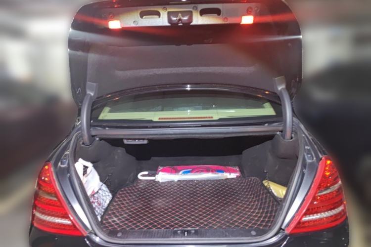 Used Mercedes-Benz S-Class 2012 S 300 L Business-Class Grand Edition Trunk