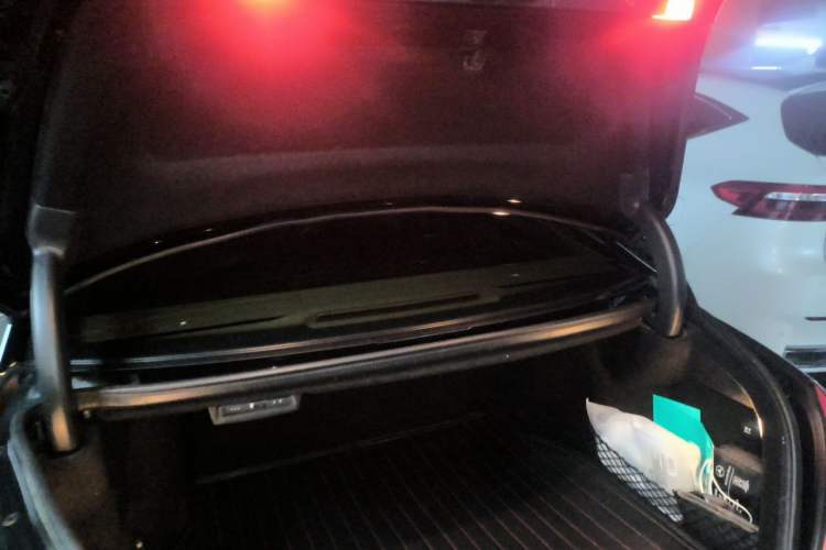 Used Mercedes-Benz S-Class 2012 S 350 L 4MATIC Grand Edition Trunk