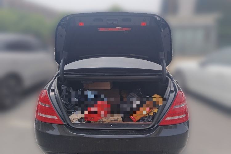 Used Mercedes-Benz S-Class 2012 S 300 L Business-Class Grand Edition Trunk