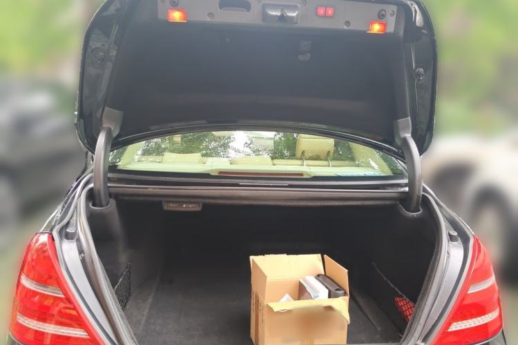 Used Mercedes-Benz S-Class 2012 S 350 L 4MATIC Grand Edition Trunk