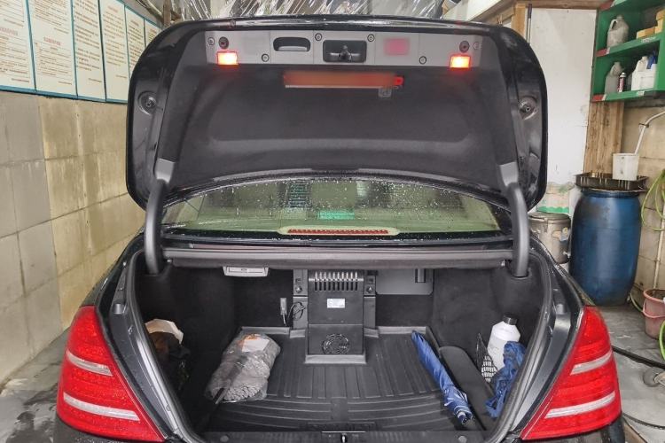 Used Mercedes-Benz S-Class 2012 S 350 L Grand Edition Trunk