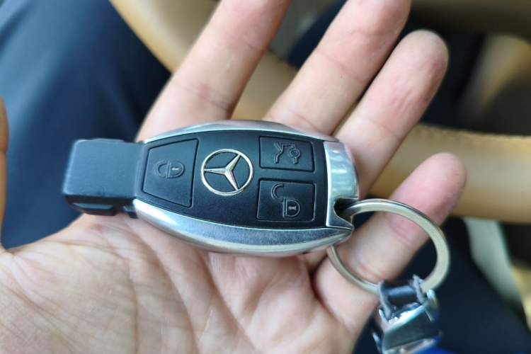 Used Mercedes-Benz S-Class 2012 S 300 L Business-Class Grand Edition Vehicle Key