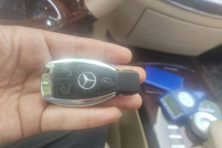 Used Mercedes-Benz S-Class 2012 S 300 L Business-Class Grand Edition Vehicle Key