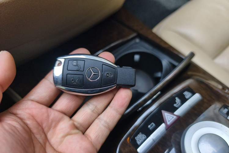Used Mercedes-Benz S-Class 2012 S 300 L Prestige Grand Edition Vehicle Key