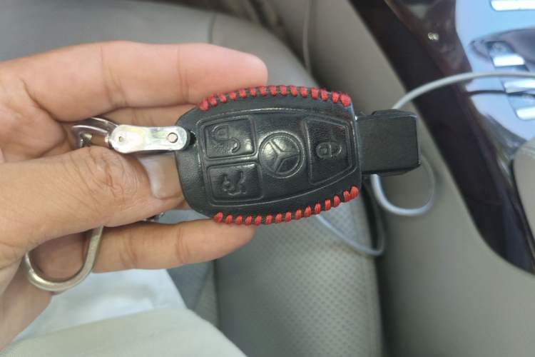 Used Mercedes-Benz S-Class 2012 S 300 L Luxury Grand Edition Vehicle Key