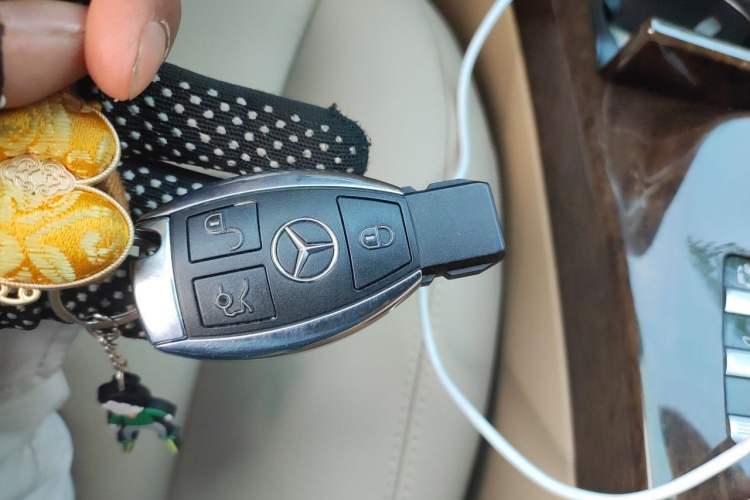 Used Mercedes-Benz S-Class 2012 S 300 L Business-Class Grand Edition Vehicle Key